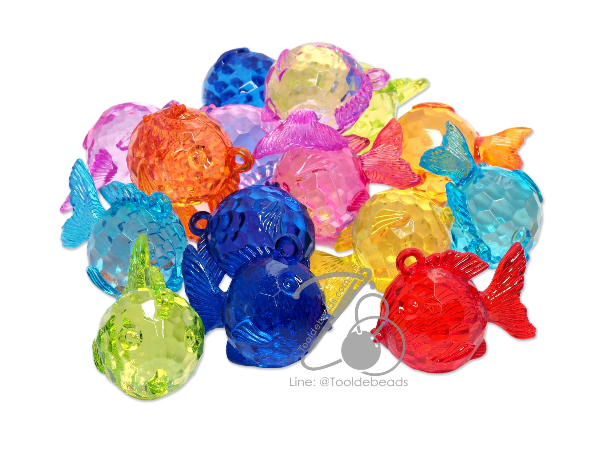 จี้อะคริลิค 32*41มม. ลายปลาทอง คละสีใส (500 กรัม) SKU-12043
