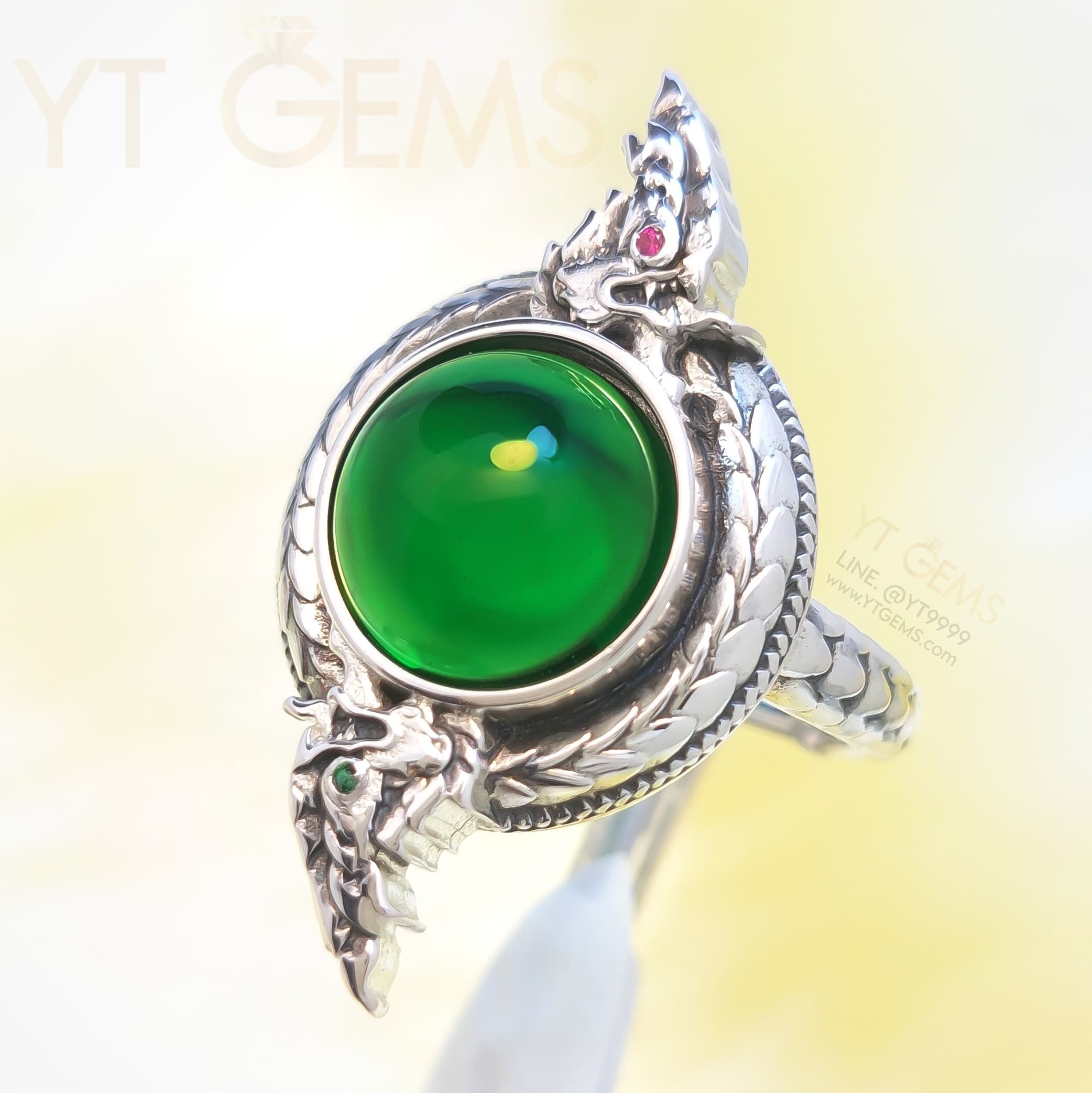 แหวน บ่วงนาคบาศ มณีสีเขียว CZ ตาทับทิม-มรกต แหวน เงินแท้ รมดำ YTG-5849 YTGEMS whole