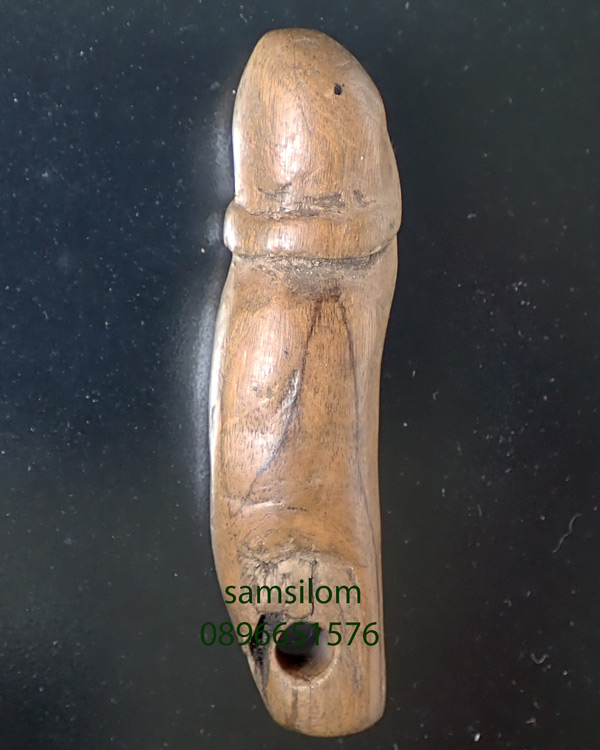 หลวงปู่เมฆ วัดลำกระดาน ปลัดขิก ไม้เขยตาย ยุคต้น มือแกะ ยาว 2 นิ้ว สวยหายาก