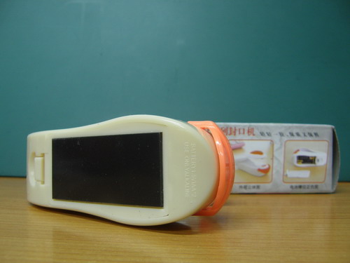 เครื่องหนีบปิดถุงพลาสติก