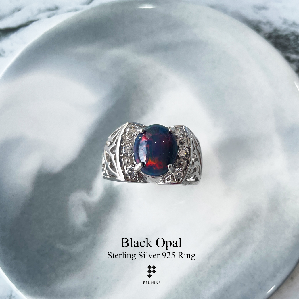 AXION: BLACK OPAL แหวนโอปอลสีดำ (Black Opal) แซมเพชรสวิส CZ ก้านฉลุลาย แบบหรู เท่ มีสไตล์