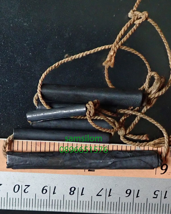 หลวงพ่อรุ่ง วัดท่ากระบือ ตะกรุดเงินหกดอก แท้ดูง่าย