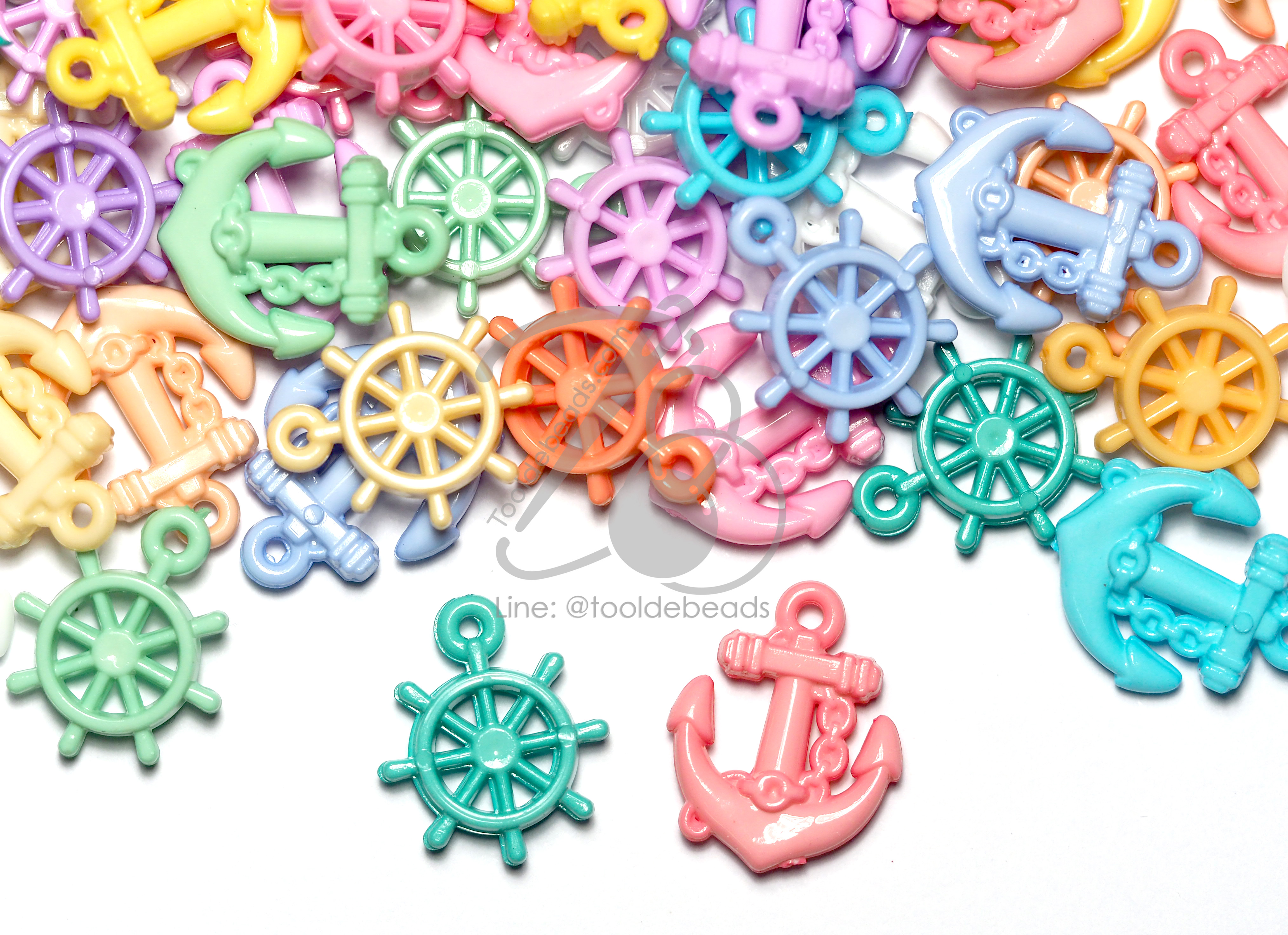 จี้อะคริลิค 17*22มม. ลายสมอพวงมาลัย คละสีหวาน (80 กรัม) SKU-02947