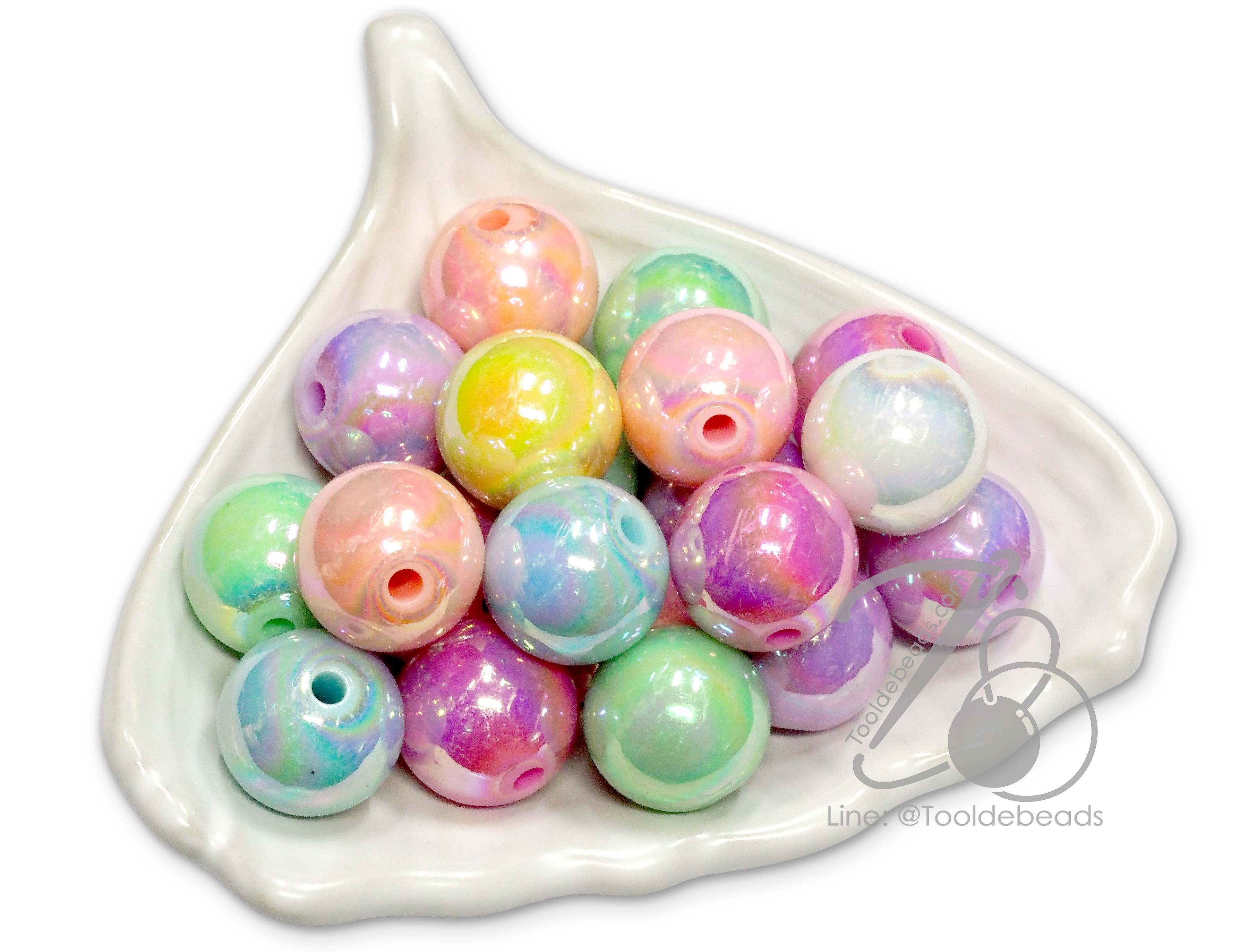 ลูกปัดพลาสติก เคลือบรุ้งหวาน 16มม. ทรงกลม คละสี (80 กรัม) SKU-15572