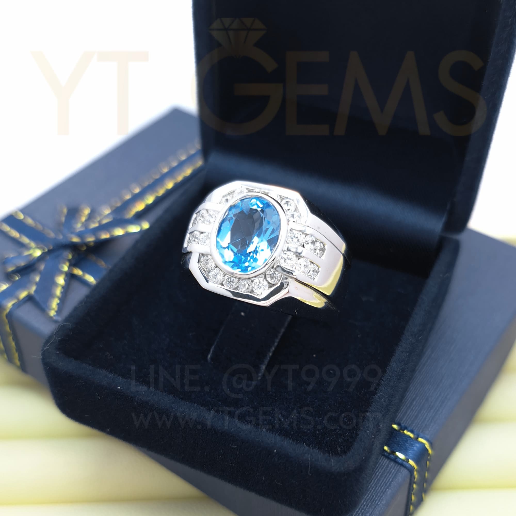 แหวนสวิสบลูโทแพซ ล้อมเพชร แหวนเงินแท้ ชุบทองคำขาว พลอยแท้ YTG-11842 YTGEMS