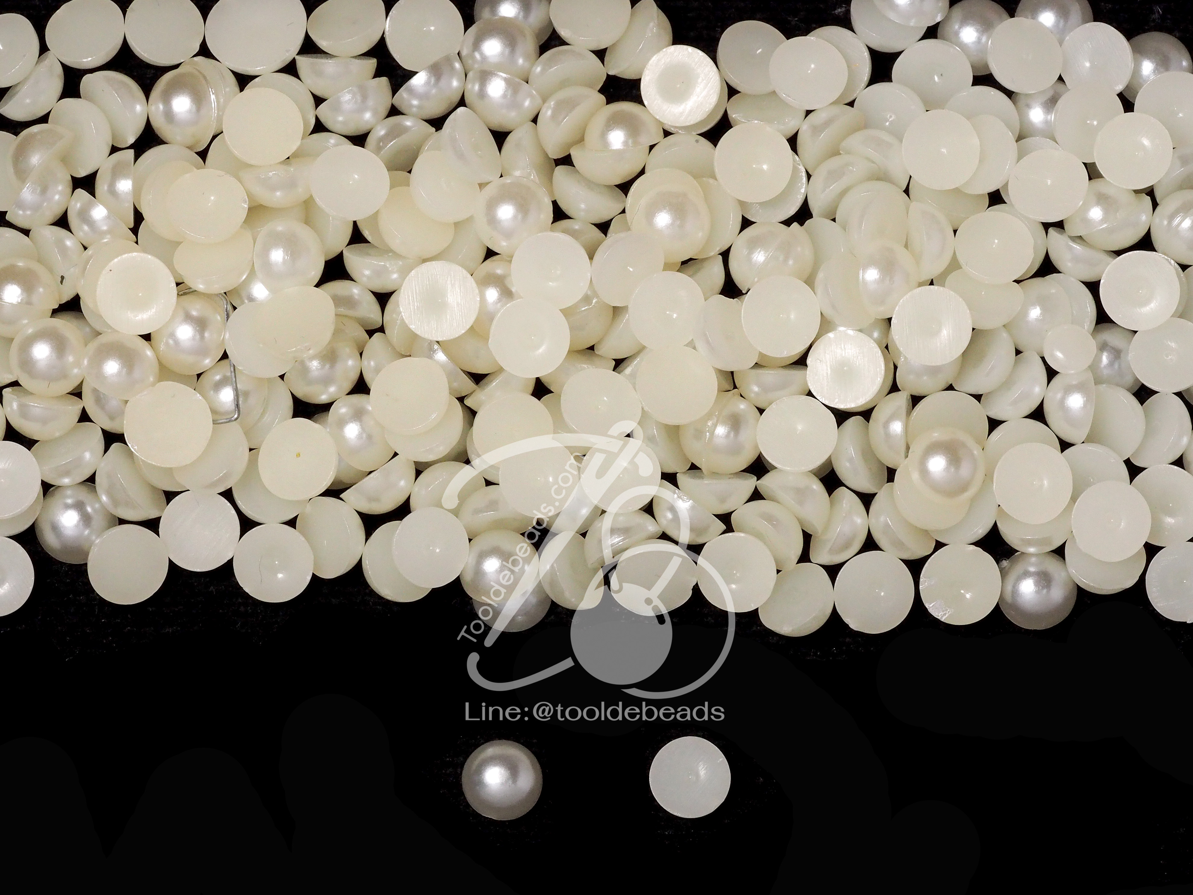 มุกครึ่งซีก 6มม. สีครีม (250 กรัม) SKU-16838