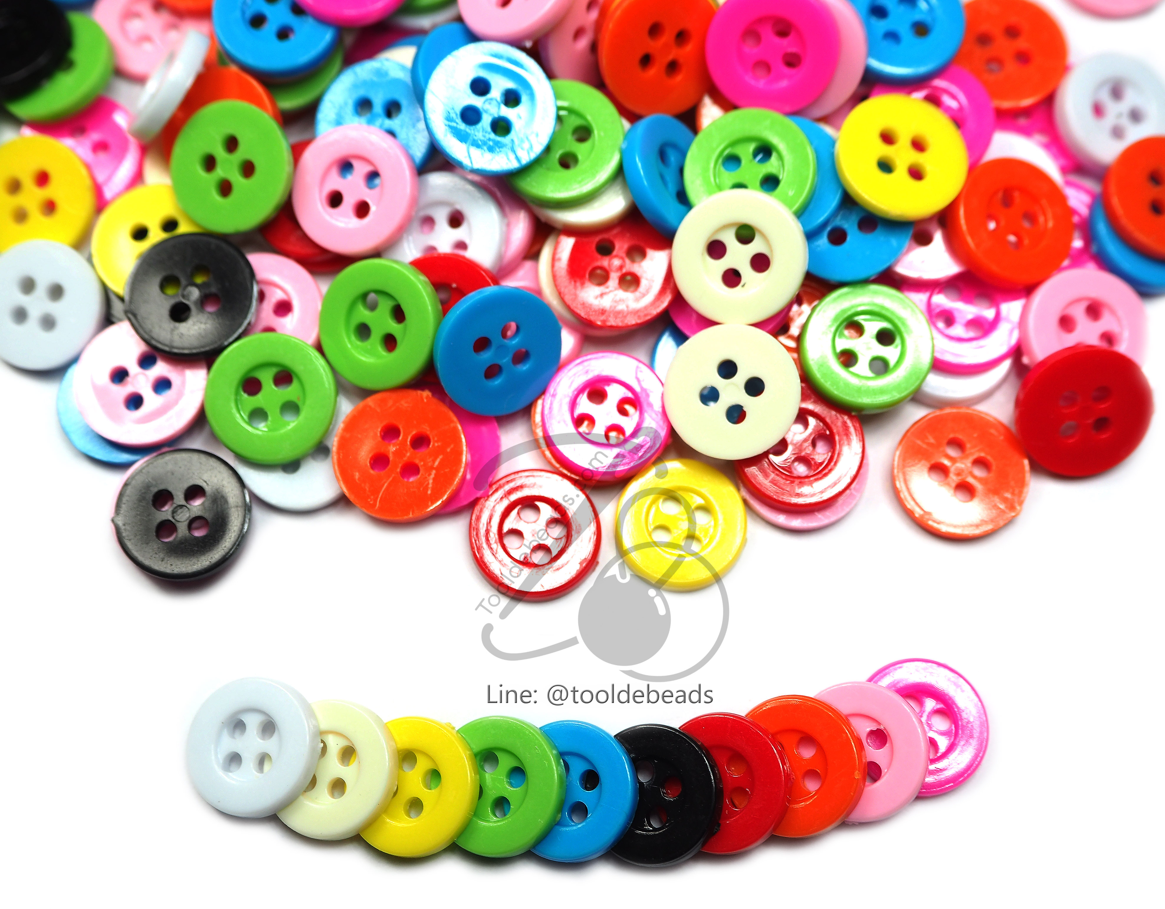 กระดุม ขอบแบน คละสี (450 กรัม) SKU-09786