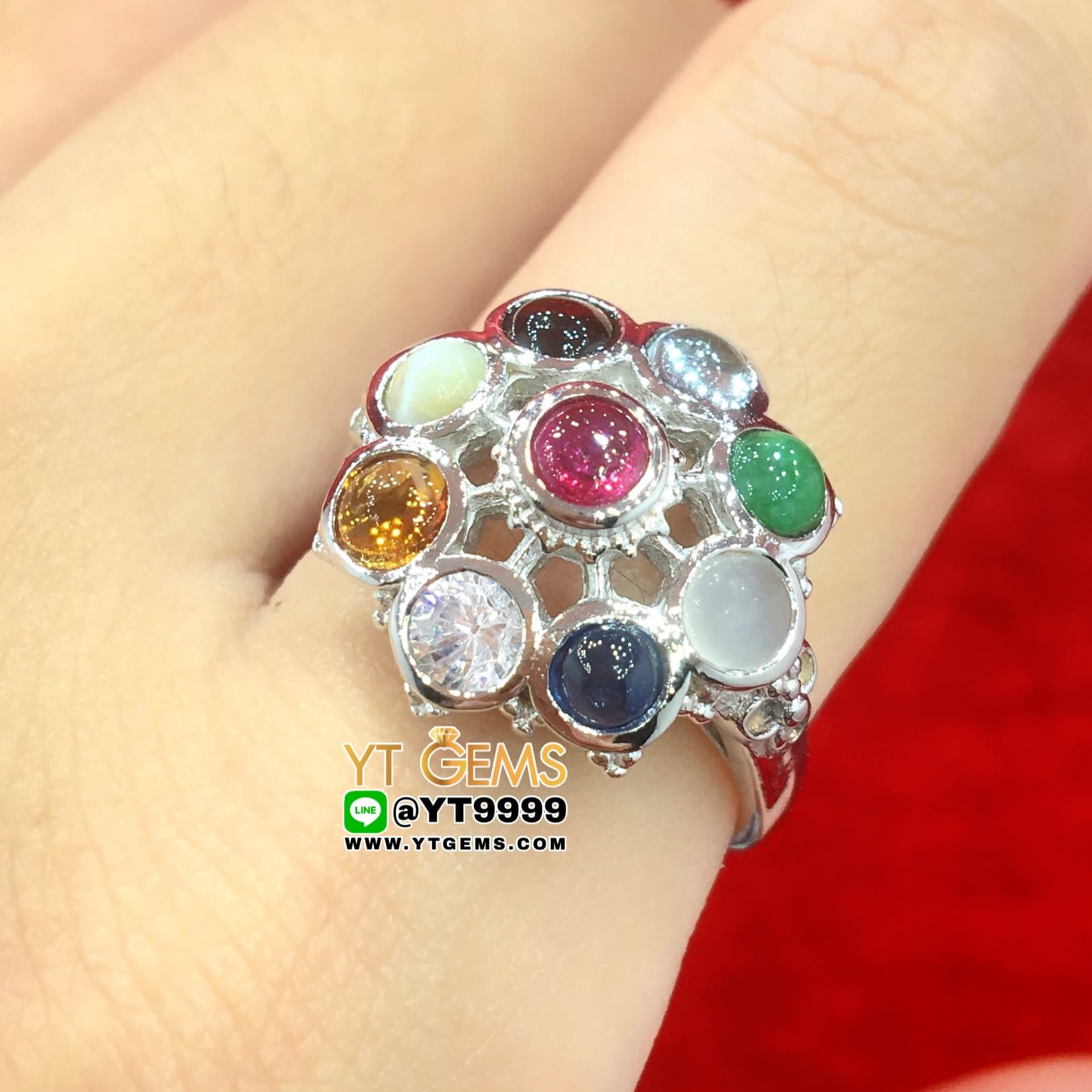 แหวนนพเก้าแท้ ทรงโบราณ แหวนเงินแท้ ชุบทองคำขาว พลอยนพเก้าแท้ (พลอยแท้ครบตามตำรา) YTG-1071 YTGEMS