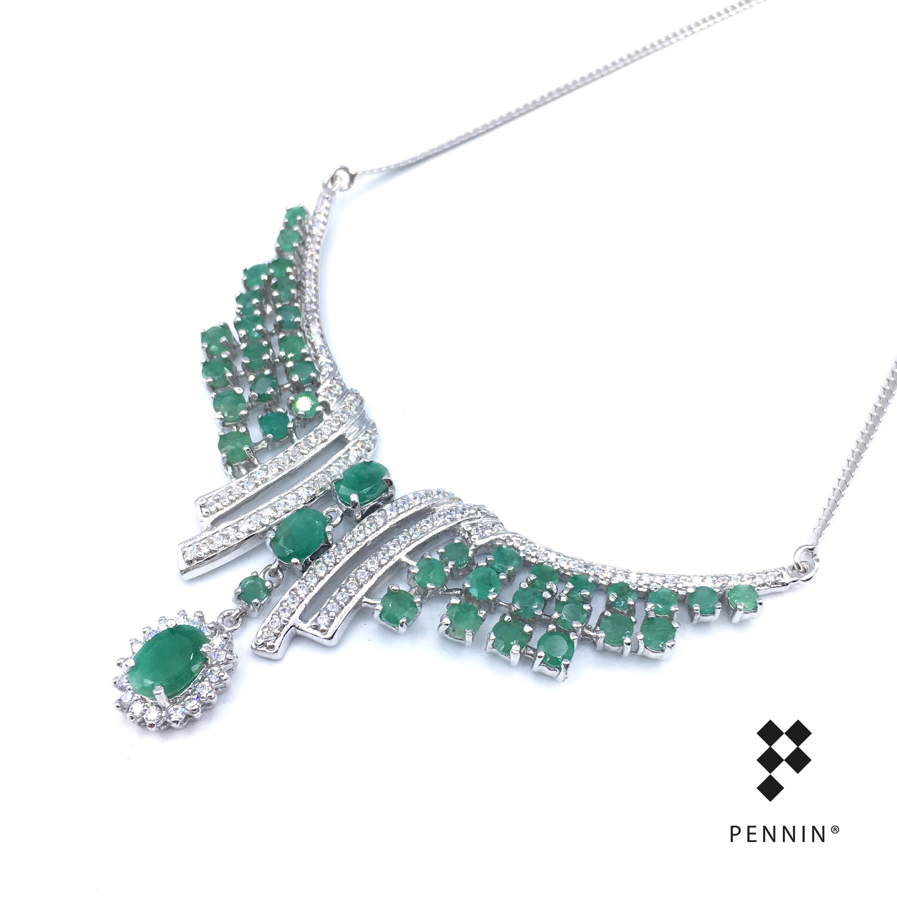 Emeral Queen Prestige: สร้อยคอมรกต Zambia แซมเพชรสวิส CZ หรูหรา สง่างาม ดุจนางพญา นำโชคลาภและความสำเร็จ