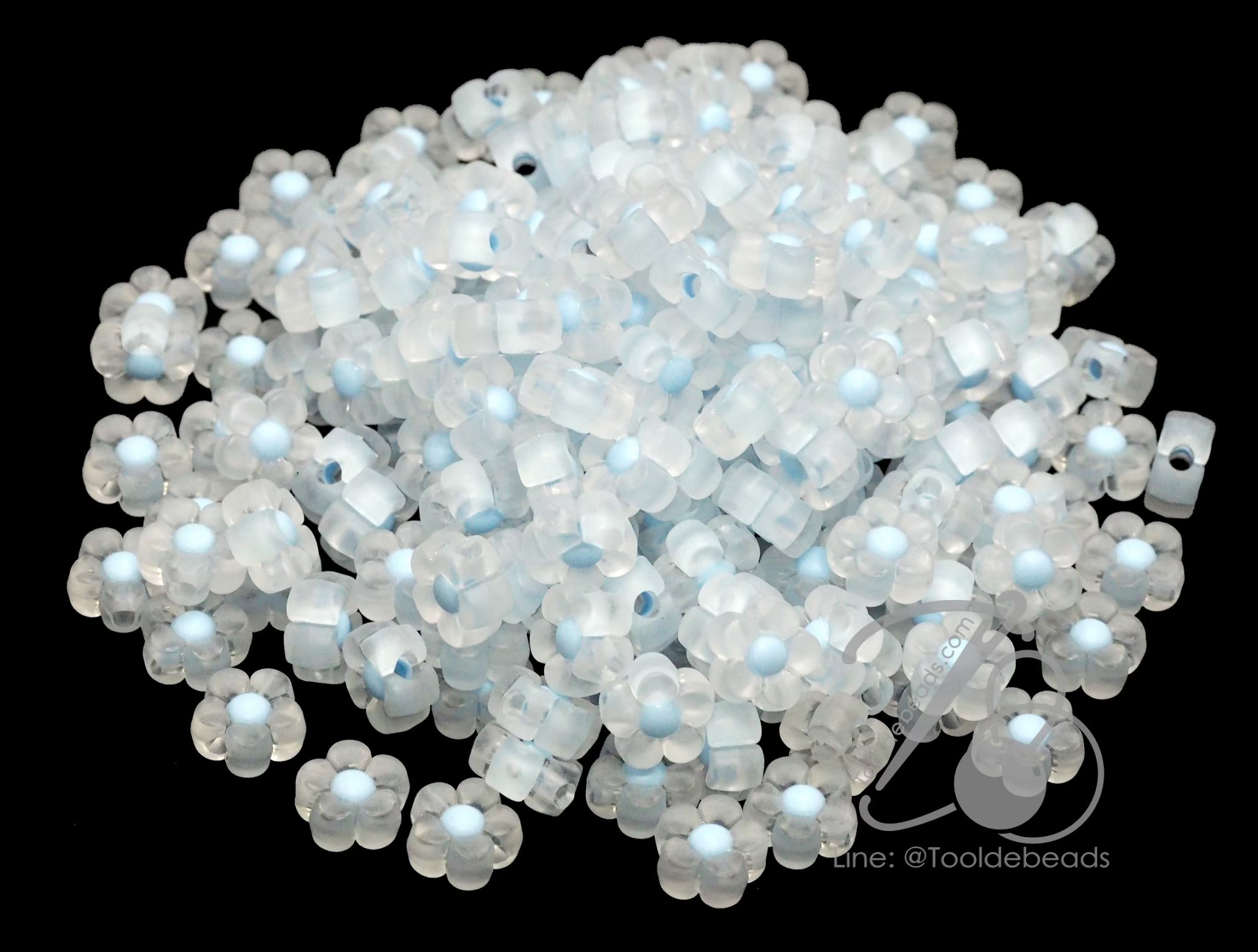 ลูกปัดอะคริลิค 13มม. ลายดอกซากุระเล็กสอดไส้ คละสีขุ่นใส (10 กรัม) SKU-16827