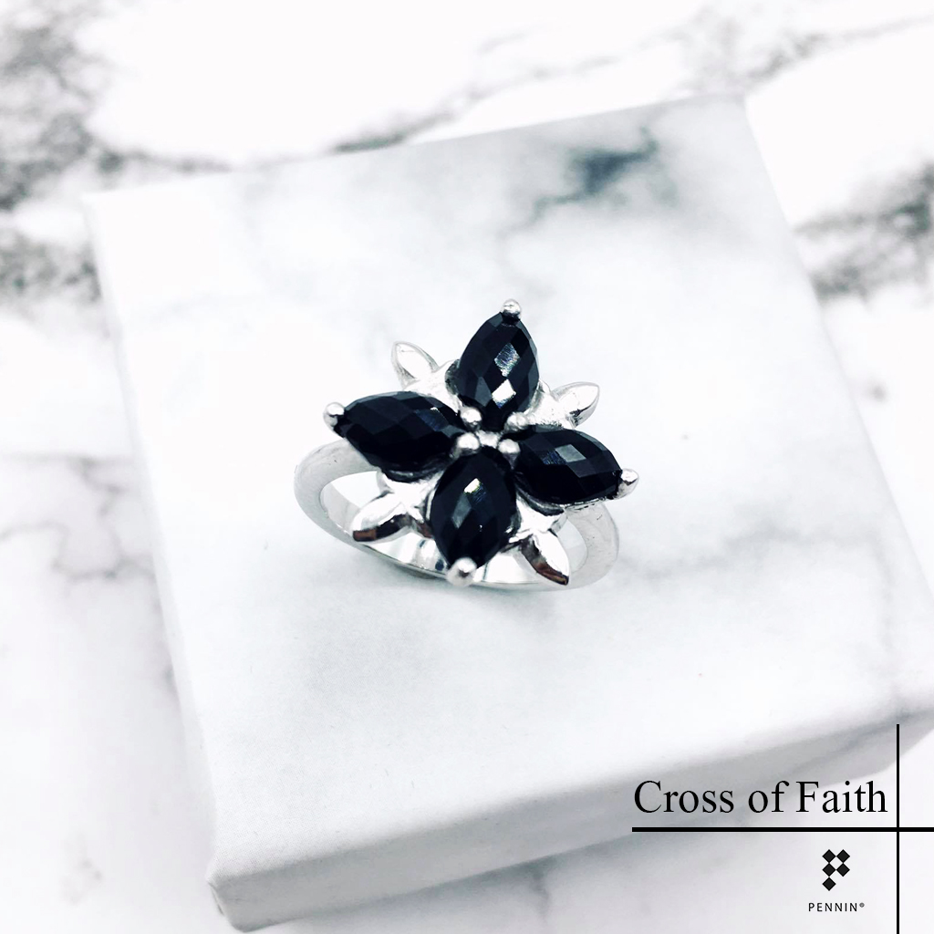 เซ็ตเครื่องประดับ Cross of Faith กางเขนแห่งศรัทธา เงินแท้ 925 ชุบทองขาว นิลแท้ เสริมโชคลาภ อำนาจบารมี ปกป้องคุ้มครอง