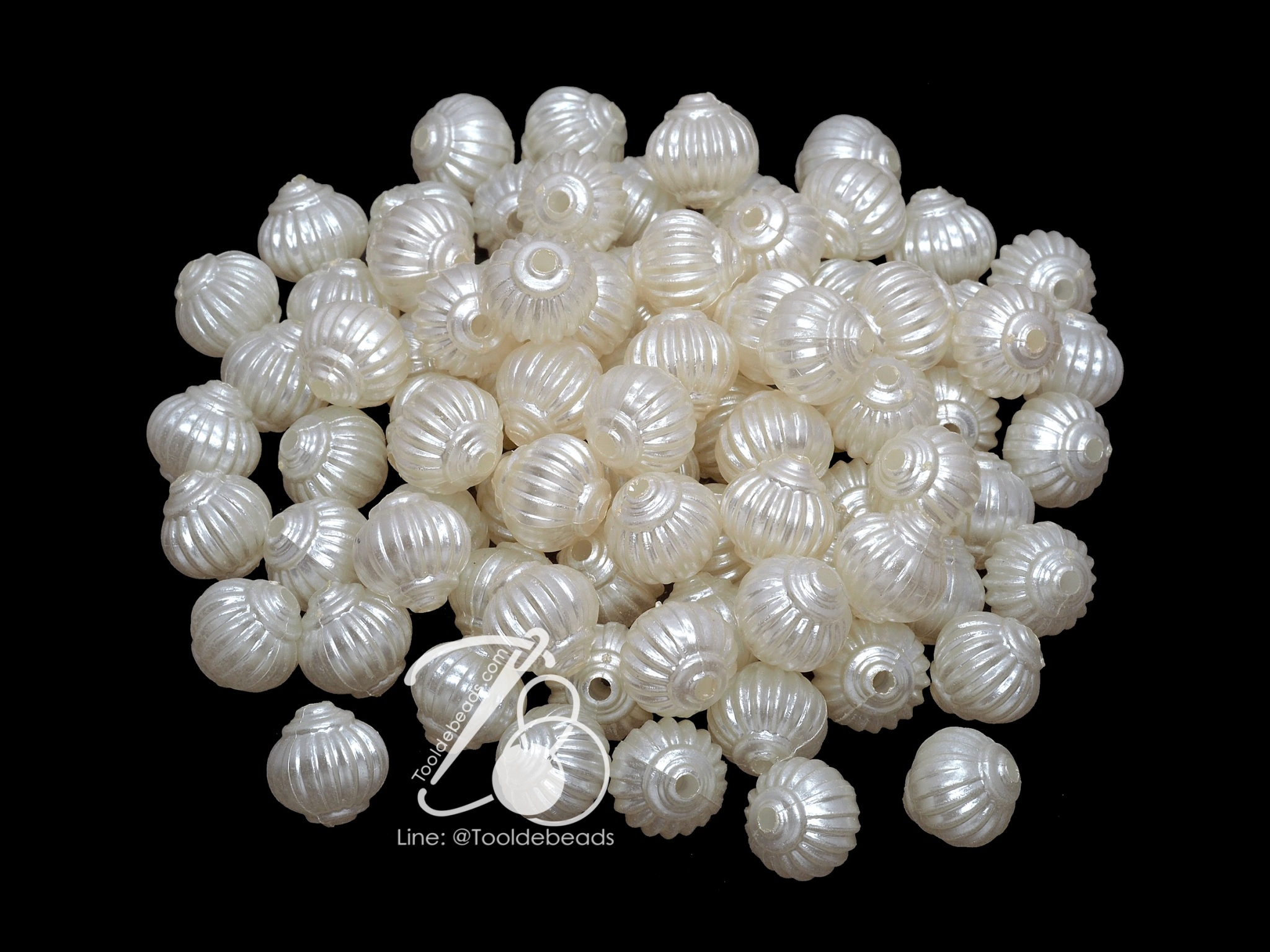 ลูกปัดมุกพลาสติก 14มม. ลายโคมไฟ สีครีม (80 กรัม) SKU-13871