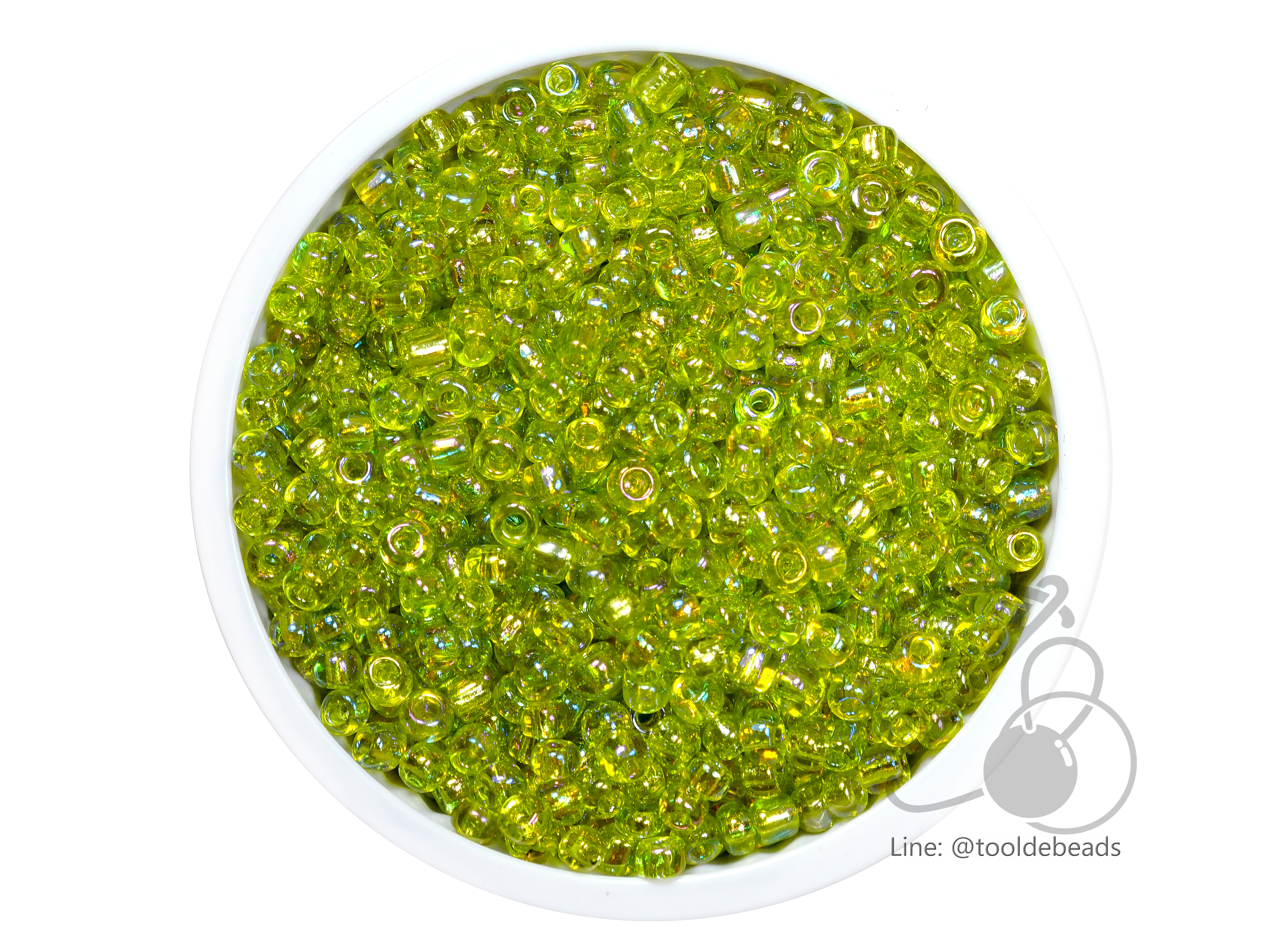 ลูกปัดเม็ดทราย 8/0 โทนรุ้ง สีเขียวตอง (100 กรัม) SKU-04026