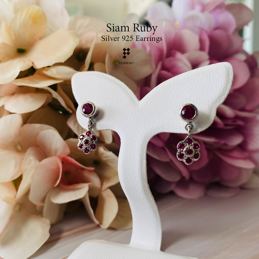 ต่างหูรูปดอกไม้ ทับทิมสยามแท้ Siam Ruby Earrings แบบน่ารัก ใส่ติดหูได้ทุกโอกาส