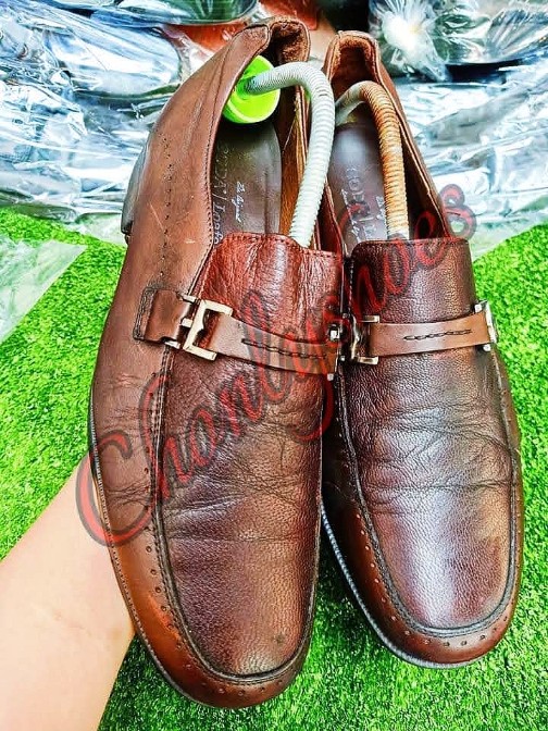 รองเท้าหนังมือสอง by Chonlyshoes