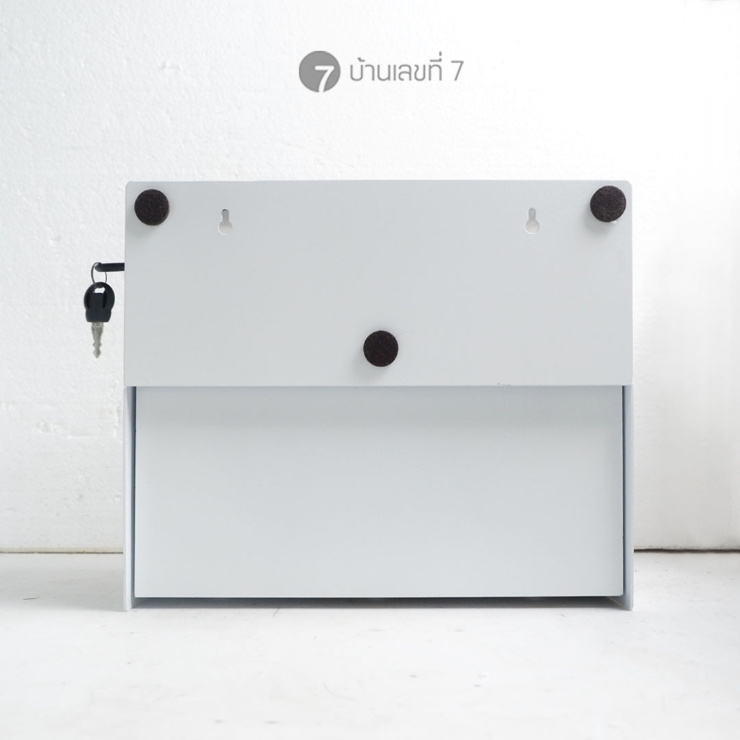 ตู้จดหมายหน้าไม้สักขอบขาว หน้าตู้ฉลุลาย สาย Muji ขนาด 25x30 cm