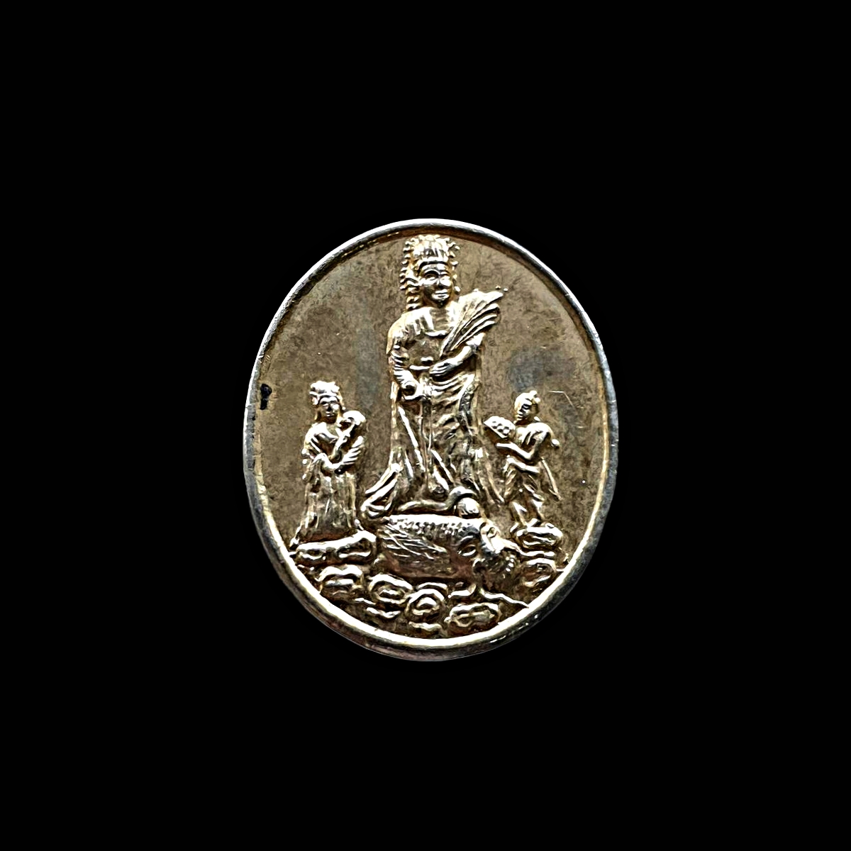 เหรียญเจ้าแม่ธรณีคุ้มภัยปีพ.ศ.2548เนื้อกะไหล่ทอง