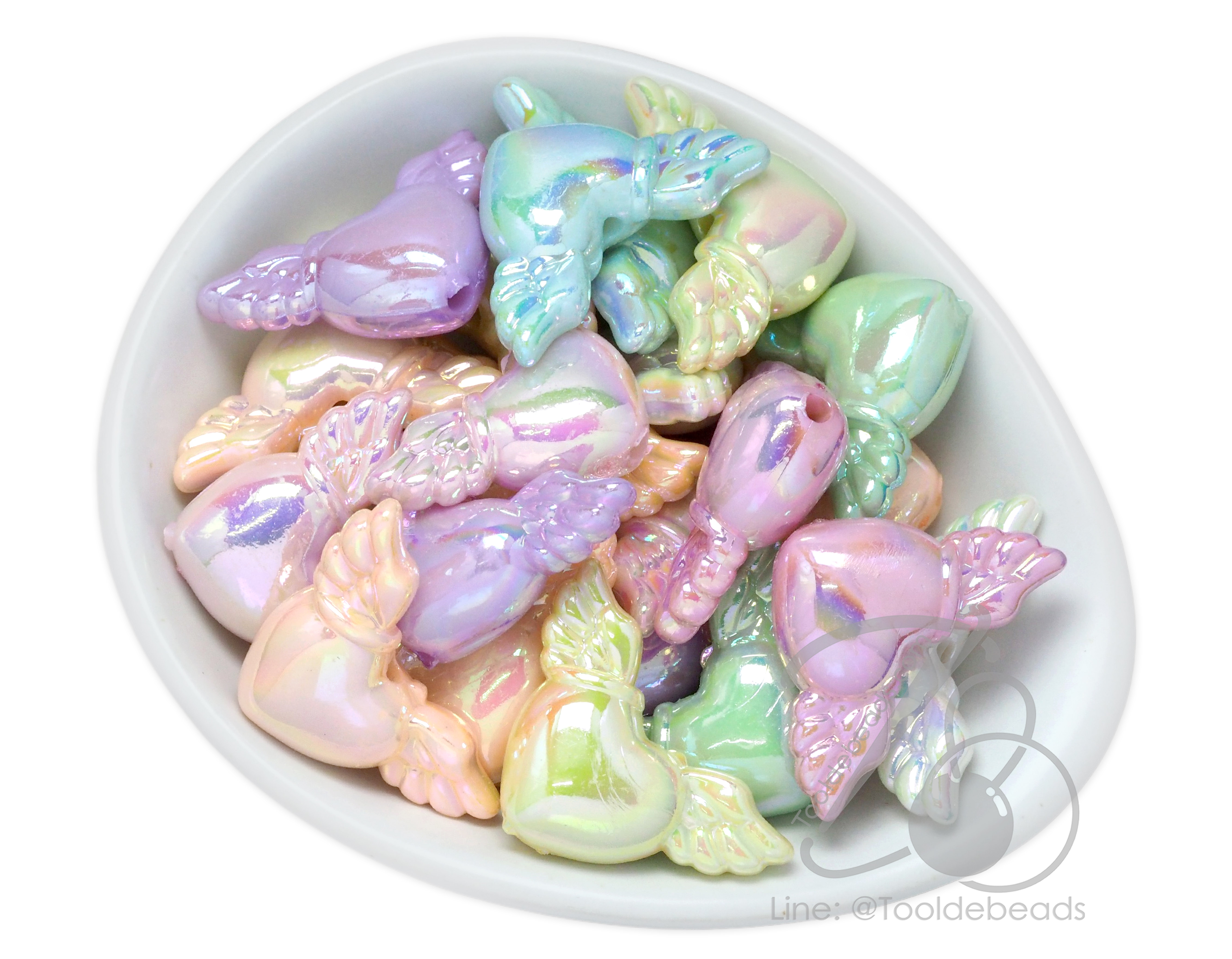 ลูกปัดพลาสติก เคลือบรุ้งหวาน 20*34มม. ลายหัวใจติดปีก คละสี (80 กรัม) SKU-17184