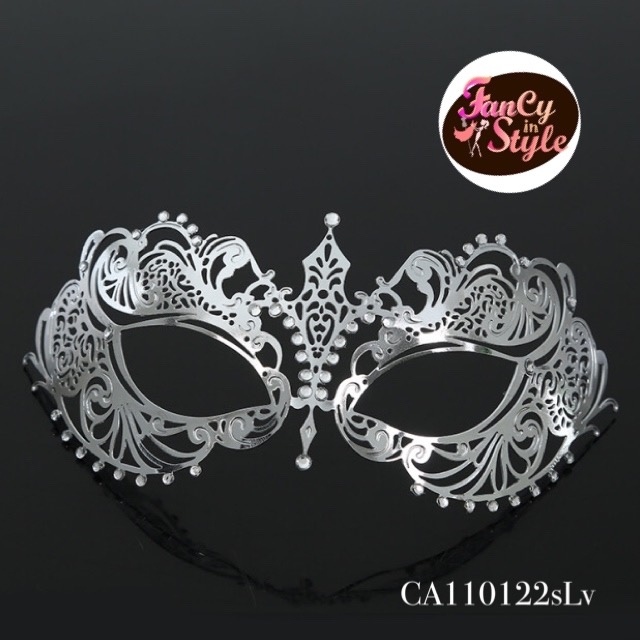 Fancy Mask/Fifty Shade Darker Mask/หน้ากากโลหะสีเงินลายฉลุประดับเพชรเทียม