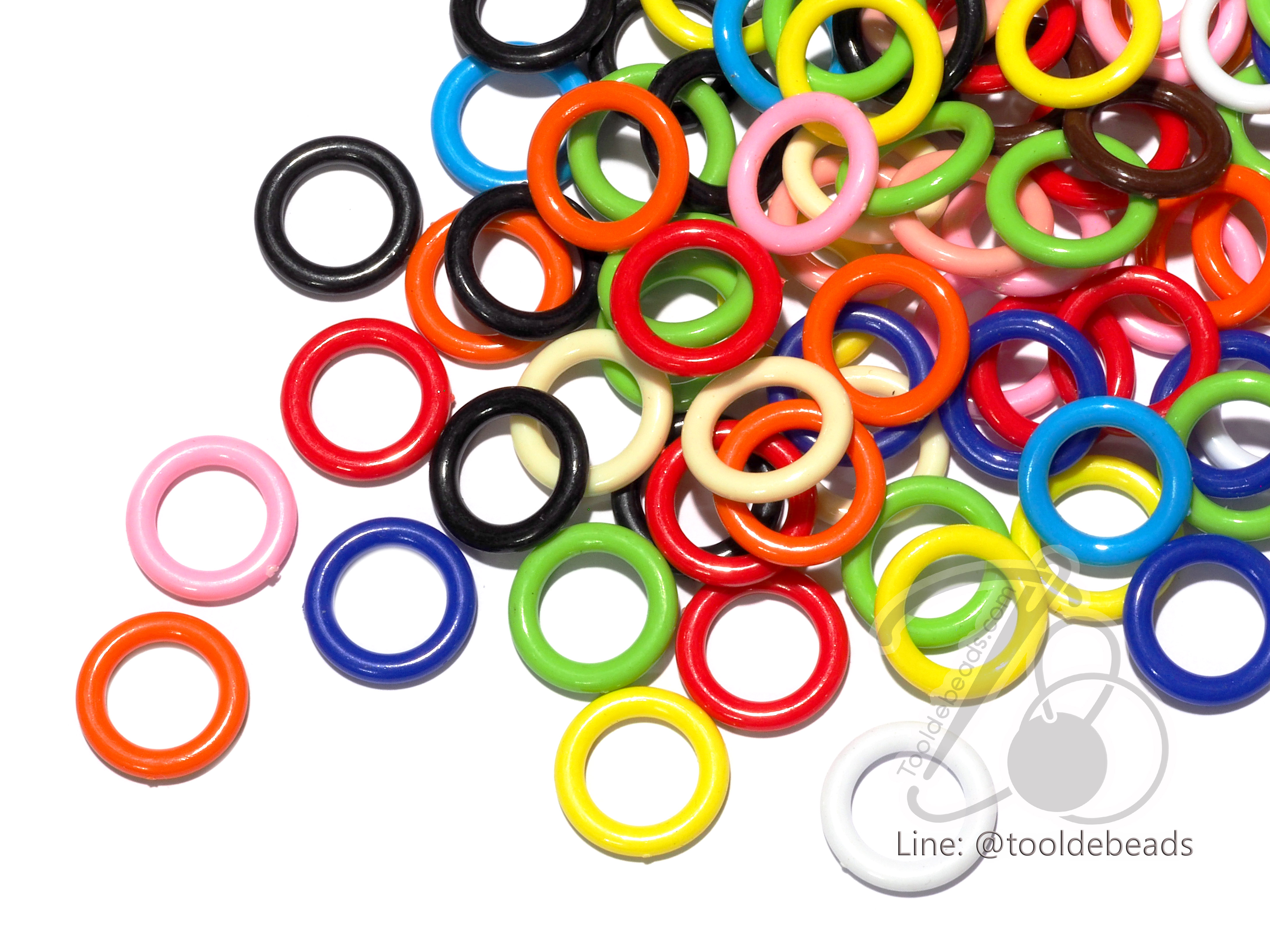 ห่วงพลาสติกโบ๋ 18มม. สีสด (450 กรัม) SKU-05624