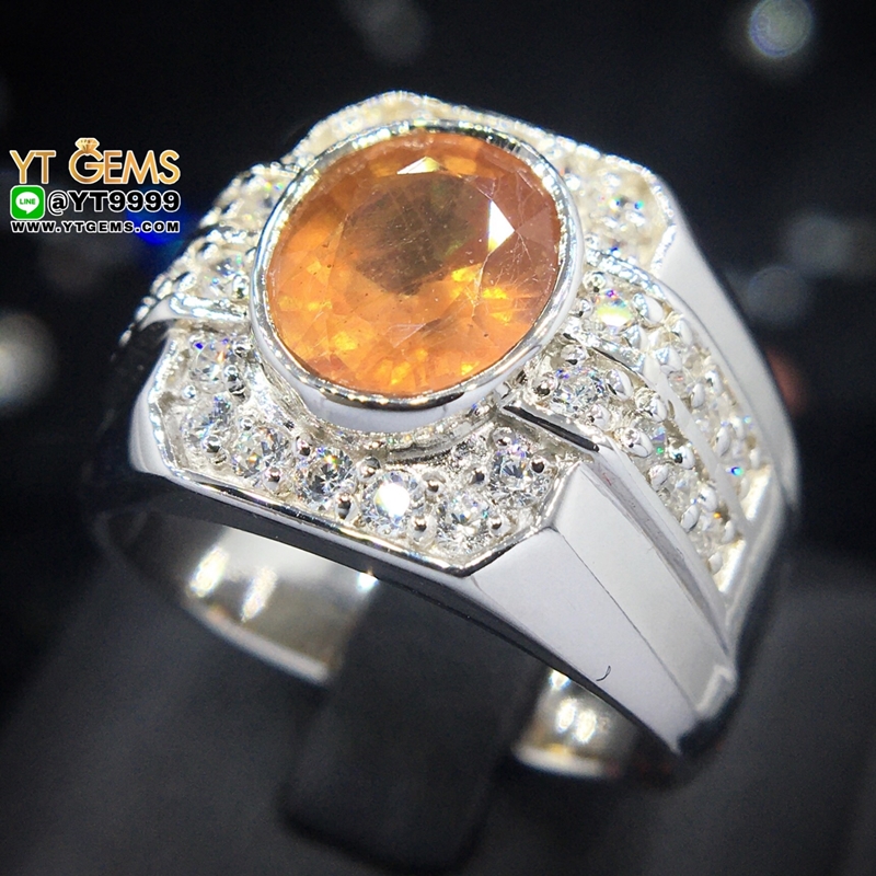 แหวนบุษราคัม สีน้ำโขง แหวนล้อมเพชร แหวนเงินแท้ 92.5% ชุบทองคำขาว ประดับ พลอยบุษราคัมแท้ ตกแต่ง เพชรSwiss YTG-9800 YTGEMS
