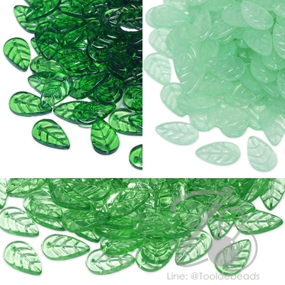 จี้อะคริลิค 10*18มม. ลายใบไม้ สีใส (10 กรัม) SKU-18044
