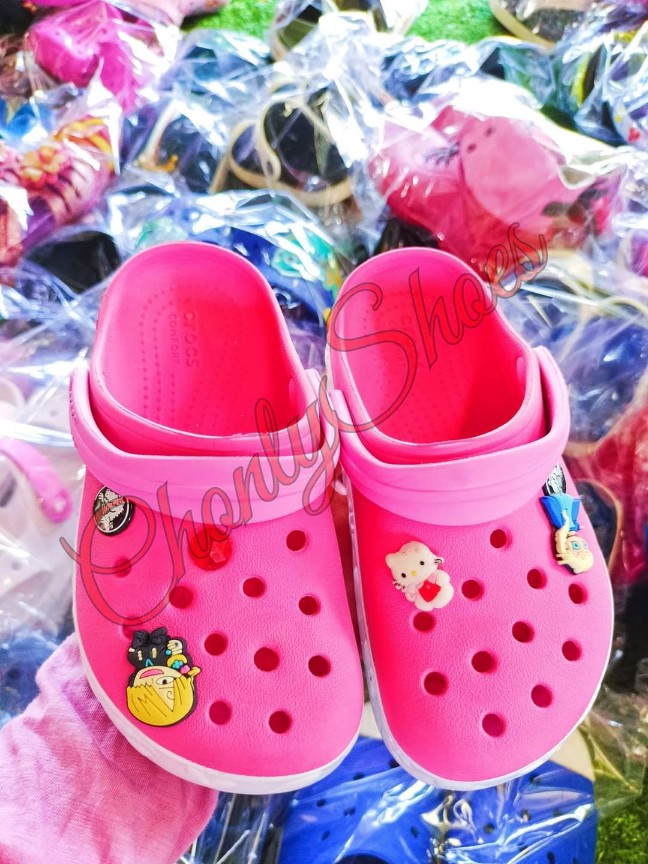 รองเท้าCrocsมือสอง