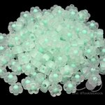 ลูกปัดอะคริลิค 13มม. ลายดอกซากุระเล็กสอดไส้ สีเขียวขุ่นใส (10 กรัม)