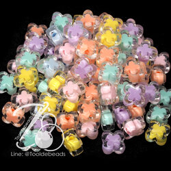 ลูกปัดอะคริลิค 14มม. ลายดอกไม้สี่แฉกสอดไส้ คละสีใส (500 กรัม) SKU-13382