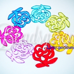 ลูกปัดอะคริลิค 40มม. ดอกไม้รูหัวท้าย สีใส (500 กรัม) SKU-04752