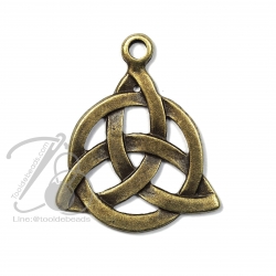 จี้เหล็ก 174 26มม. ลายสามเหลี่ยม สีสนิม (1 ชิ้น) SKU-00548