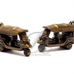 จี้อะคริลิค 43*28มม. ลายรถตุ๊กตุ๊ก สีสนิม (500 กรัม) SKU-05868