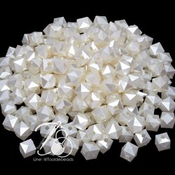 ลูกปัดมุกพลาสติก 12มม. ลายเต๋าเจีย สีครีม (10 กรัม) SKU-12700