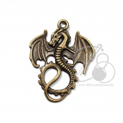 จี้เหล็ก 83 28*35มม. ลายมังกร สีสนิม (1 ชิ้น) SKU-00928