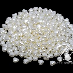 ลูกปัดมุกพลาสติก 8มม. ลายหัวใจ สีครีม (500 กรัม) SKU-12607
