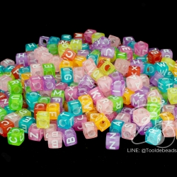 ลูกเต๋าตัวอักษร 6*6มม. พื้นใส (500 กรัม) SKU-02939