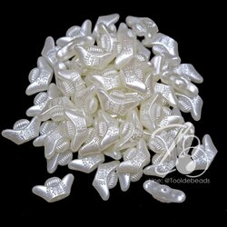 ลูกปัดมุกพลาสติก 13*25มม. ลายก้อนเงิน สีครีม (500 กรัม) SKU-13504