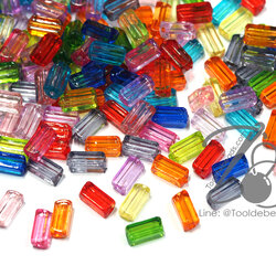 ลูกปัดอะคริลิค 6*12มม. ลายแท่งเหลี่ยม คละสีใส (500 กรัม) SKU-13334