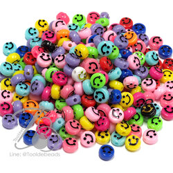 ลูกปัดอะคริลิค 10มม. ลายหน้ายิ้มเนื้อเงา คละสี (15 กรัม) SKU-13901