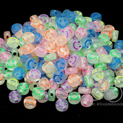 ลูกปัดอะคริลิค 10มม. ลายหน้ายิ้ม พื้นขาว คละสีสะท้อน (80 กรัม) SKU-14420