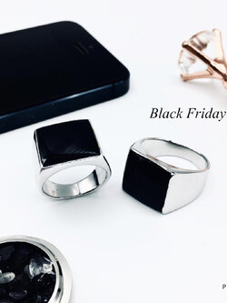 แหวนนิล Black Friday : Square หน้าสี่เหลี่ยมจตุรัส เงินแท้ 92.5% ชุบทองคำขาว ไม่ลอกไม่ดำ เสริมโชคลาภ คุ้มภัย สวยเท่ มีสไตล์