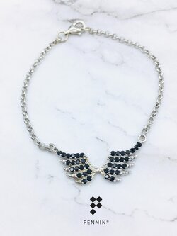 สร้อยข้อมือปีกนางฟ้า เงินแท้ชุบทองคำขาว ฝังนิลแท้ นำโชคดี เพิ่มพลัง+ ปกป้องคุ้มครอง