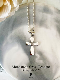 จี้กางเขนเรียบฝังหุ้มมุกดาหาร 2.5mm เม็ดเดียว