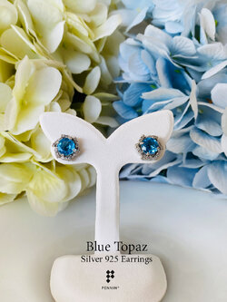 ต่างหูบลูโทแพซสีฟ้า (Blue Topaz) 7mm สีฟ้าสดใส 11ct ล้อมเพชร ลวดลายกังหันลมใส่ติดหู ได้ทุกโอกาส