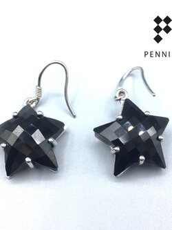 ต่างหูนิลรูปดาวใหญ่