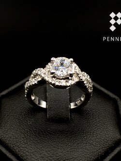 แหวนเพชร CZ ล้อมเพชรก้านไขว้