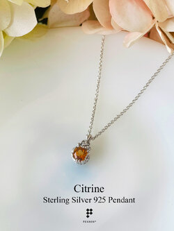 CROWN: จี้Citrine กลม 6mm รูปมงกุฎเล็กๆ ประดับเพชร CZ พร้อมสร้อยเงินยาว 20 นิ้ว
