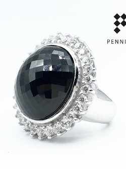 แหวนคุณนายนิลกลมใหญ่ขอบหยัก ล้อม CZ