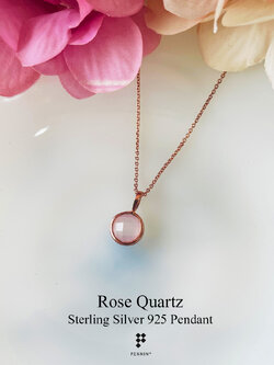 PURE: จี้Rose Quartz เจียระไนหลังเบี้ยตาข่ายสองด้าน ขนาด 7mm พร้อมสร้อยเงิน 16" ปรับได้ถึง 18" ชุบ Rose Gold