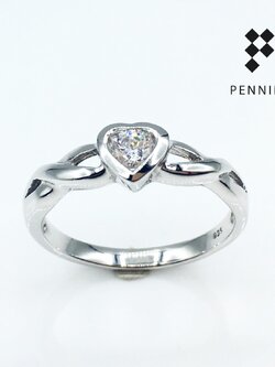 แหวนเพชร CZ หัวใจ ก้านไขว้